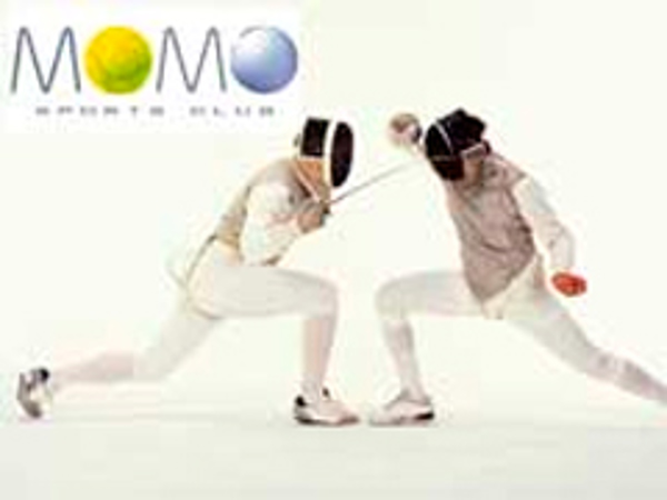 Momo Sports Club comienza a dar clases de esgrima en sus franquicias 