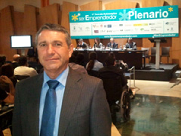 Las franquicias Color Plus participaron en el 1er Foro “Ser Emprendedor”